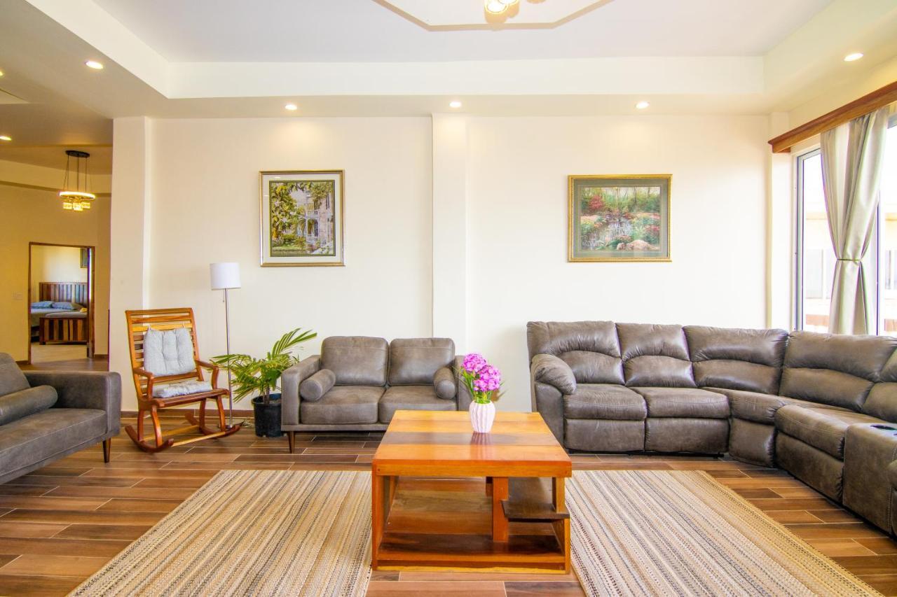 Tropical Palace Hotel San Pedro  Ngoại thất bức ảnh