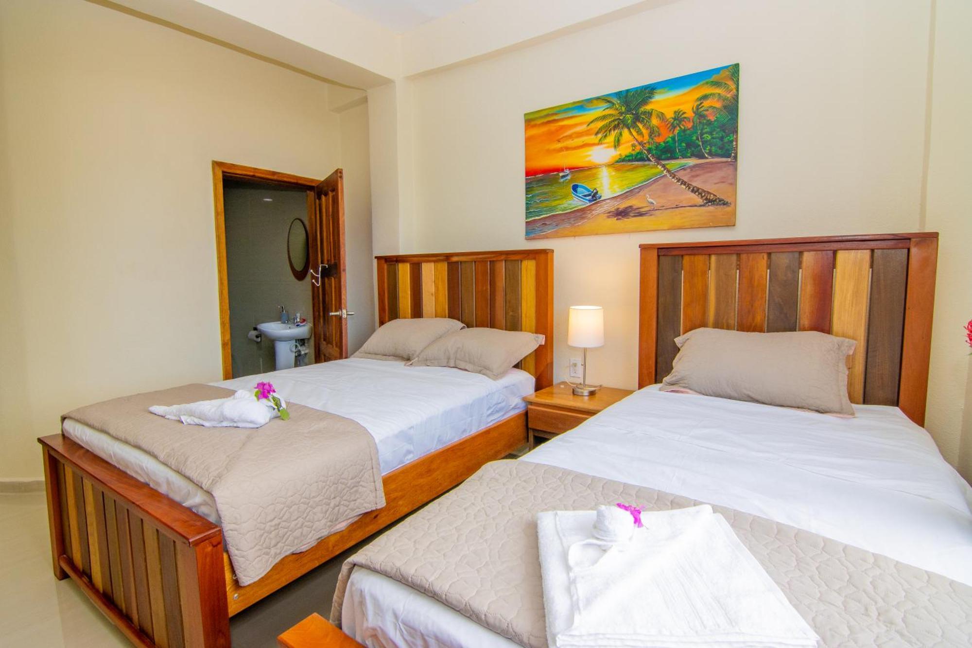 Tropical Palace Hotel San Pedro  Ngoại thất bức ảnh