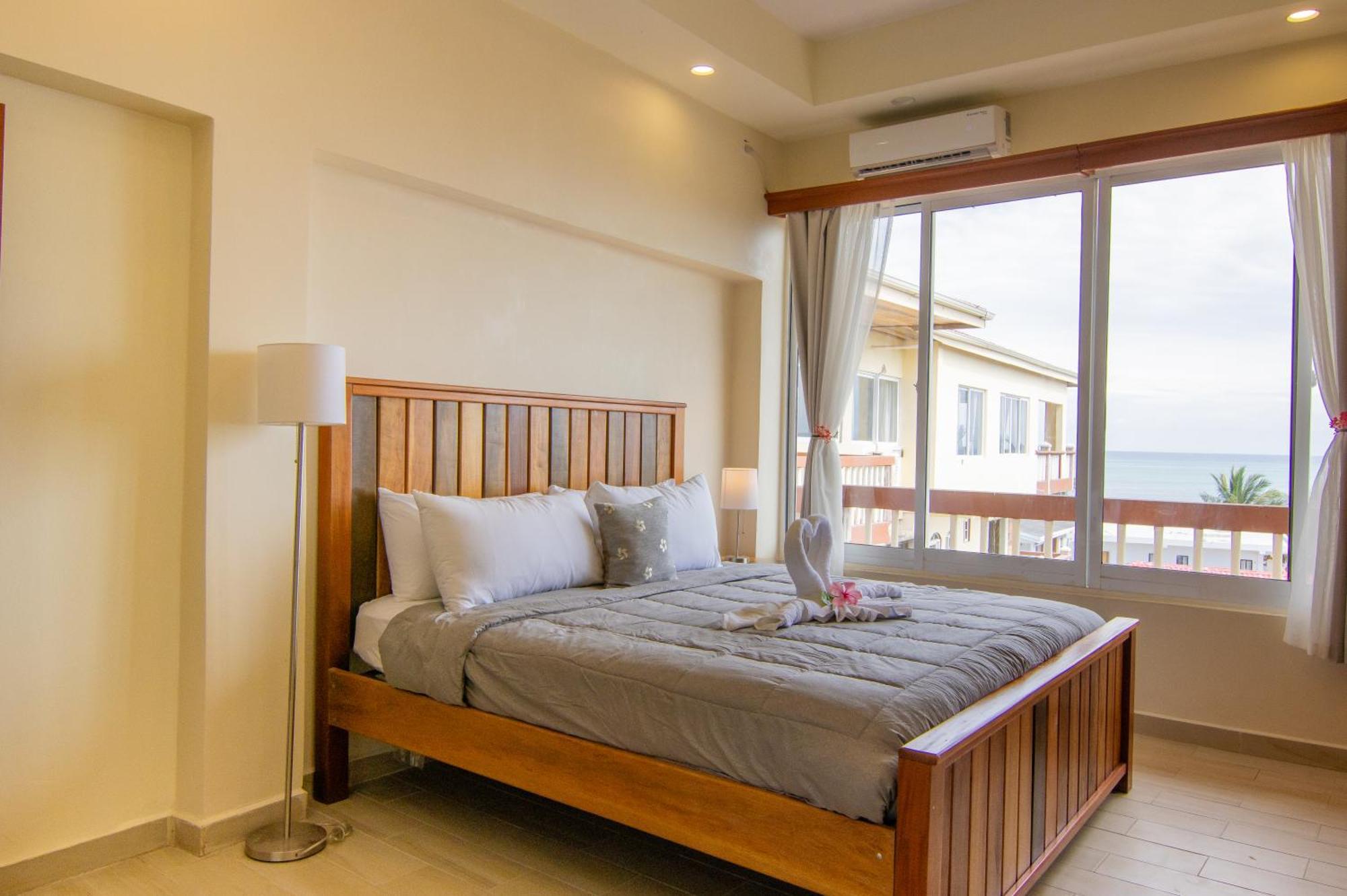 Tropical Palace Hotel San Pedro  Ngoại thất bức ảnh