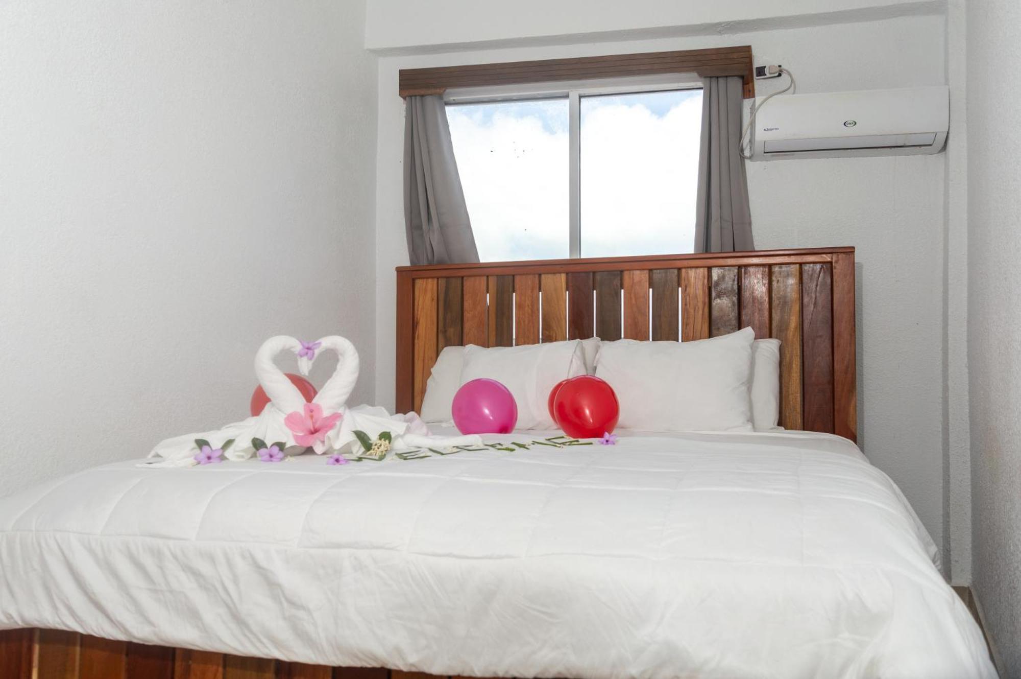 Tropical Palace Hotel San Pedro  Ngoại thất bức ảnh