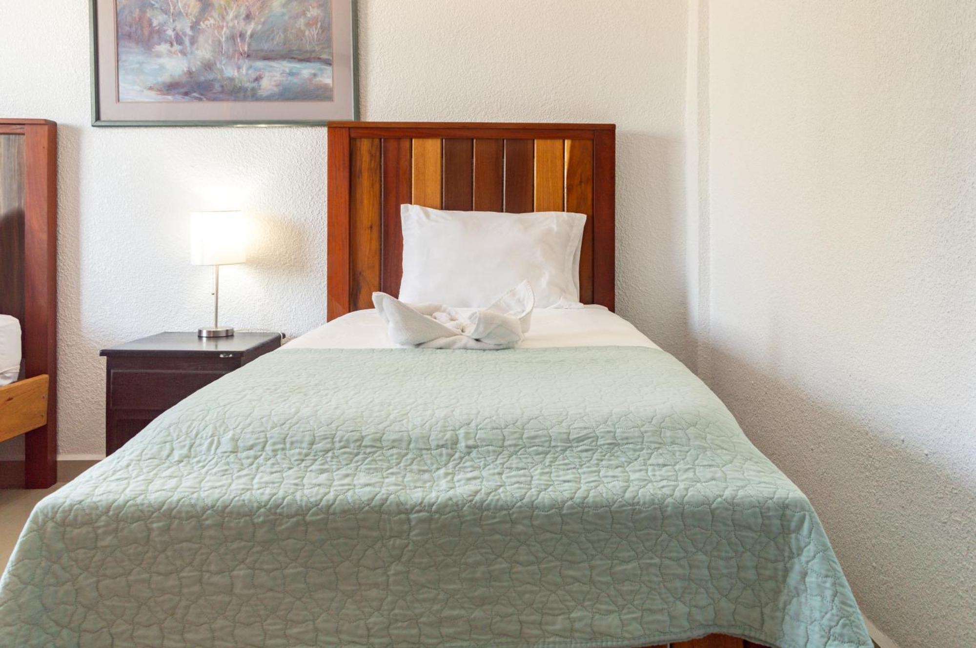 Tropical Palace Hotel San Pedro  Ngoại thất bức ảnh