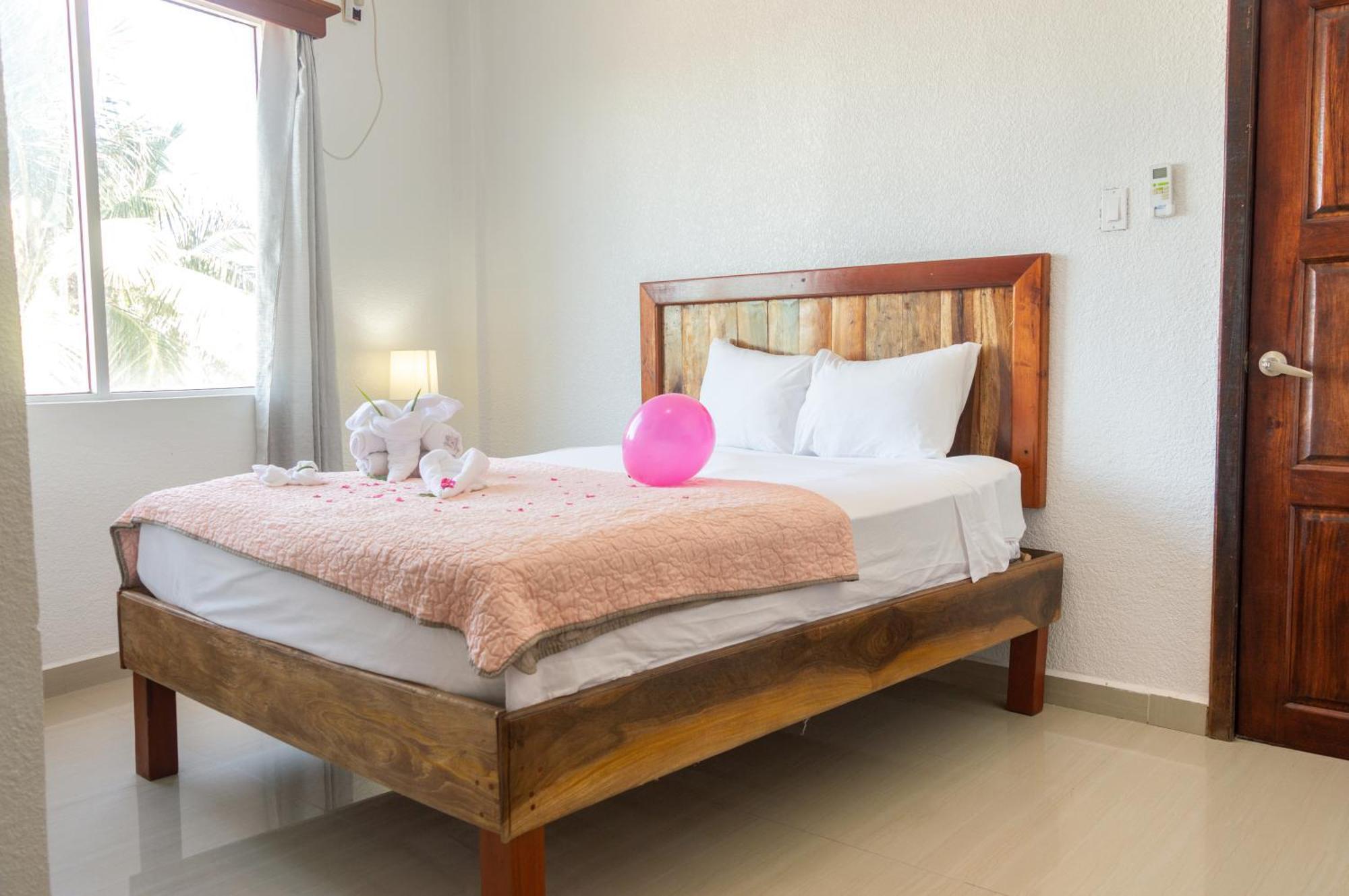 Tropical Palace Hotel San Pedro  Ngoại thất bức ảnh